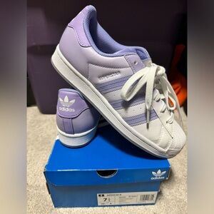NWT Adidas Superstar Originals, purple fade
